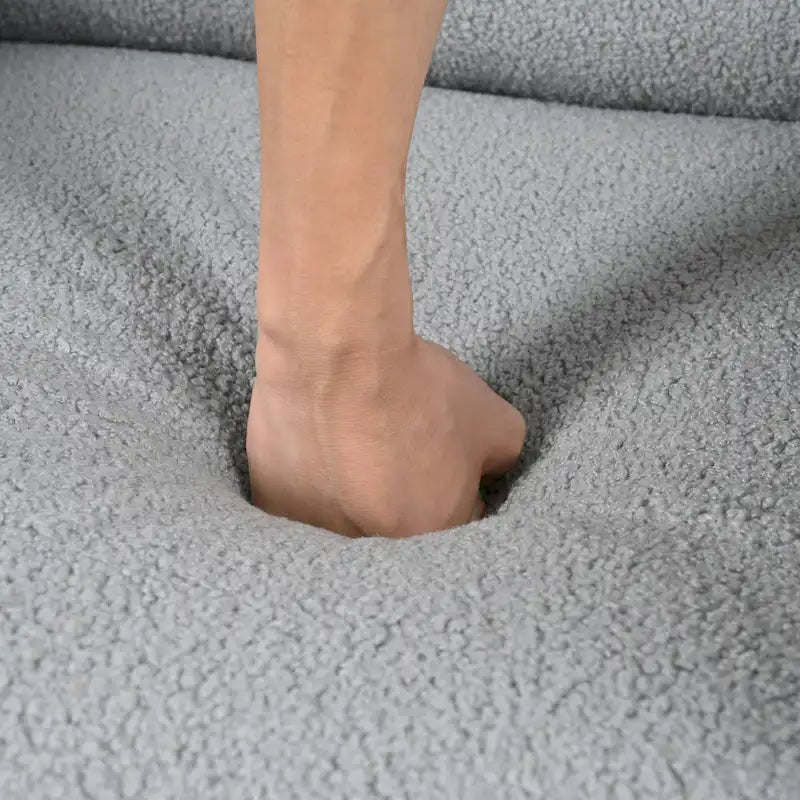 Fauteuil d'appoint Teddy surdimensionné rembourré avec pieds en noyer